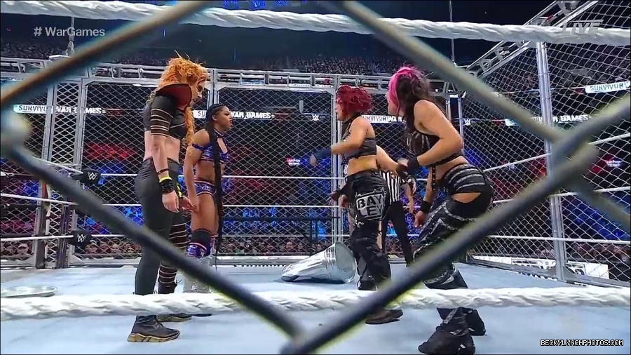 WWE_Survivor_Series_WarGames_2022_720p_WEB_h264-HEEL_mp4_002968058.jpg