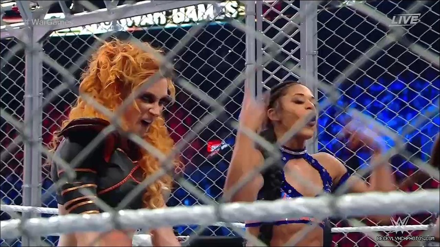 WWE_Survivor_Series_WarGames_2022_720p_WEB_h264-HEEL_mp4_002970058.jpg