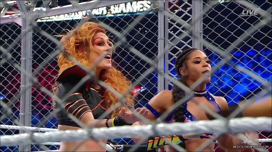 WWE_Survivor_Series_WarGames_2022_720p_WEB_h264-HEEL_mp4_002971658.jpg