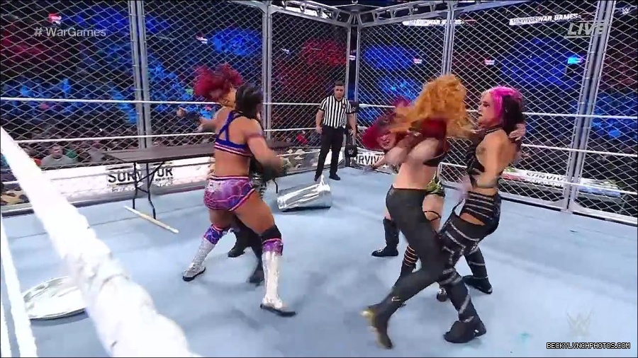 WWE_Survivor_Series_WarGames_2022_720p_WEB_h264-HEEL_mp4_002974858.jpg