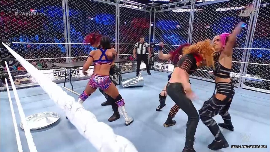 WWE_Survivor_Series_WarGames_2022_720p_WEB_h264-HEEL_mp4_002975658.jpg