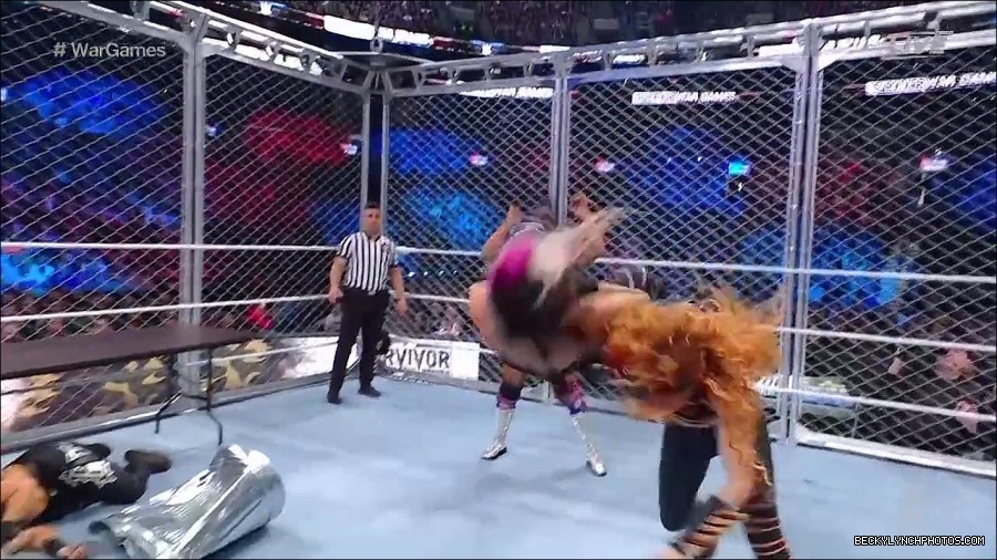WWE_Survivor_Series_WarGames_2022_720p_WEB_h264-HEEL_mp4_002999258.jpg