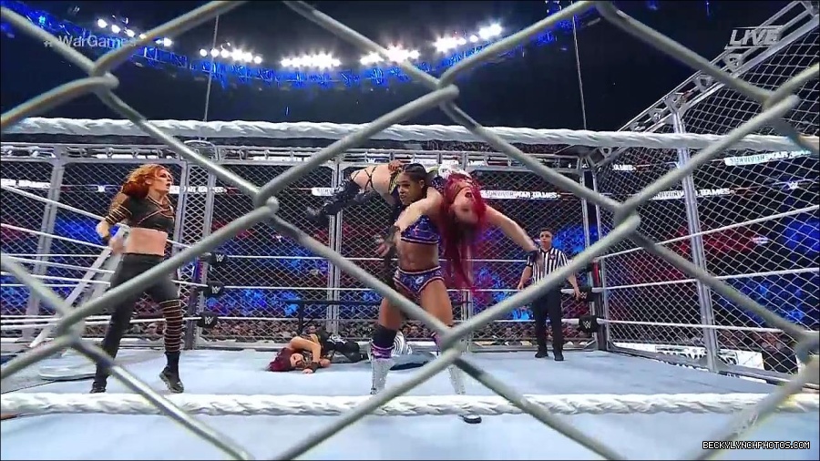 WWE_Survivor_Series_WarGames_2022_720p_WEB_h264-HEEL_mp4_003007258.jpg