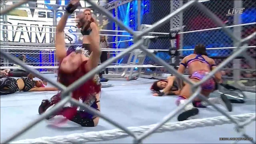 WWE_Survivor_Series_WarGames_2022_720p_WEB_h264-HEEL_mp4_003010058.jpg