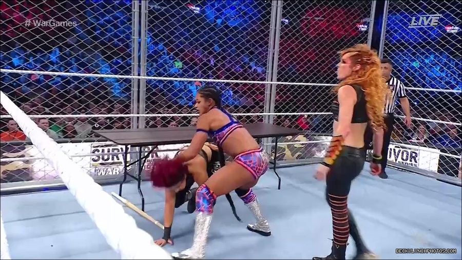 WWE_Survivor_Series_WarGames_2022_720p_WEB_h264-HEEL_mp4_003013658.jpg