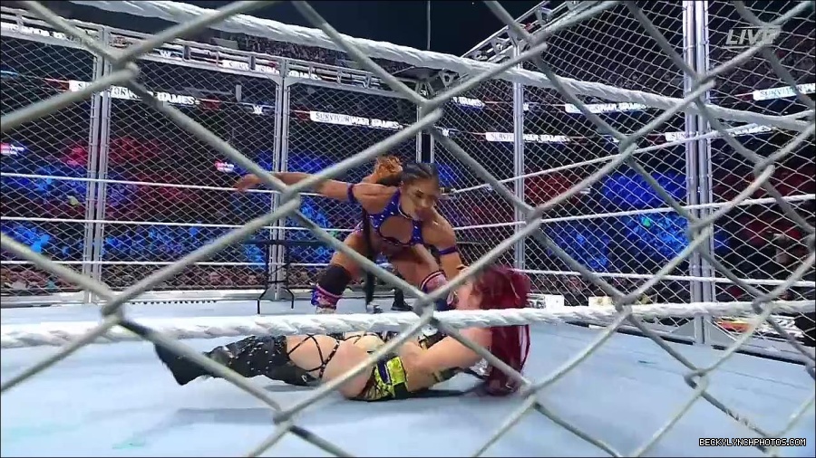 WWE_Survivor_Series_WarGames_2022_720p_WEB_h264-HEEL_mp4_003029658.jpg