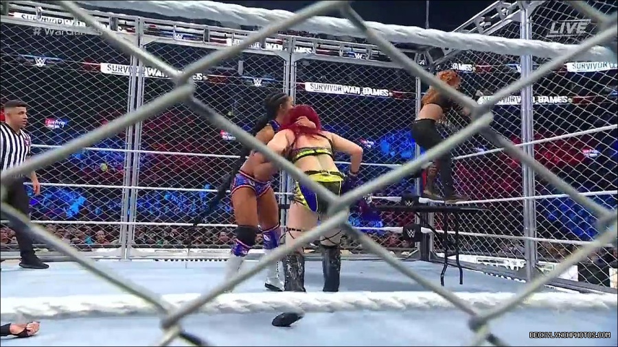 WWE_Survivor_Series_WarGames_2022_720p_WEB_h264-HEEL_mp4_003031258.jpg