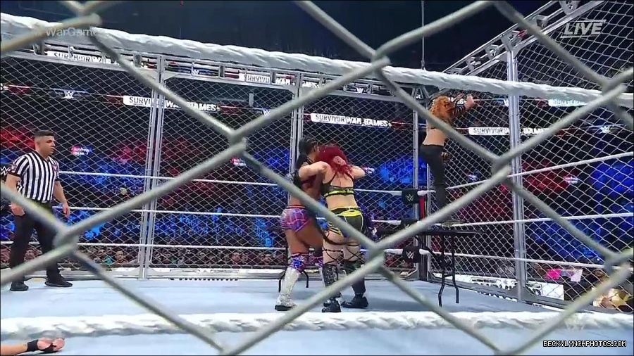 WWE_Survivor_Series_WarGames_2022_720p_WEB_h264-HEEL_mp4_003032058.jpg