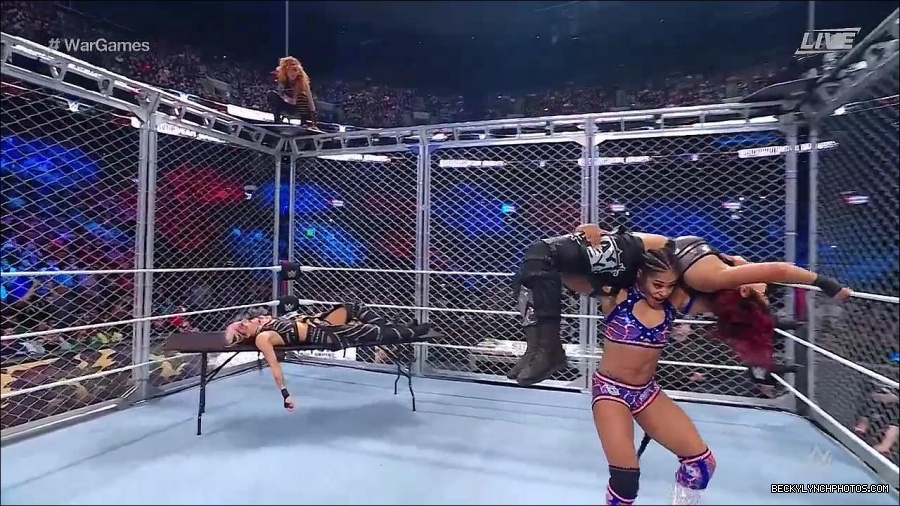 WWE_Survivor_Series_WarGames_2022_720p_WEB_h264-HEEL_mp4_003052858.jpg
