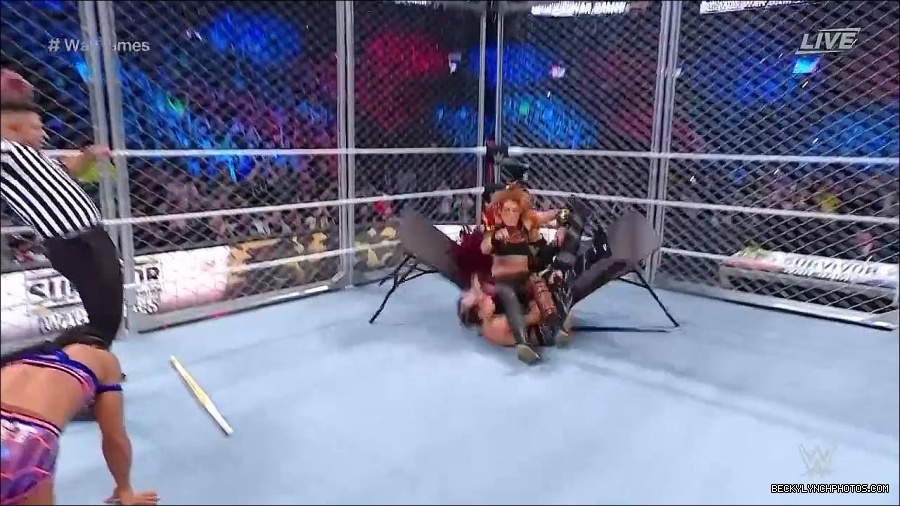 WWE_Survivor_Series_WarGames_2022_720p_WEB_h264-HEEL_mp4_003062458.jpg
