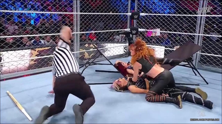 WWE_Survivor_Series_WarGames_2022_720p_WEB_h264-HEEL_mp4_003065658.jpg