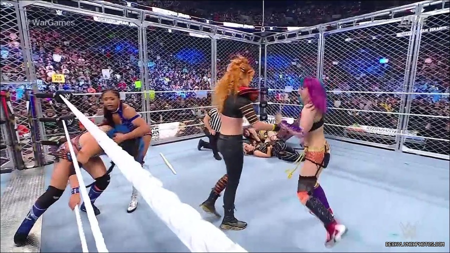 WWE_Survivor_Series_WarGames_2022_720p_WEB_h264-HEEL_mp4_003106858.jpg