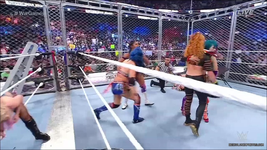 WWE_Survivor_Series_WarGames_2022_720p_WEB_h264-HEEL_mp4_003107658.jpg