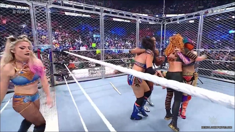 WWE_Survivor_Series_WarGames_2022_720p_WEB_h264-HEEL_mp4_003108858.jpg