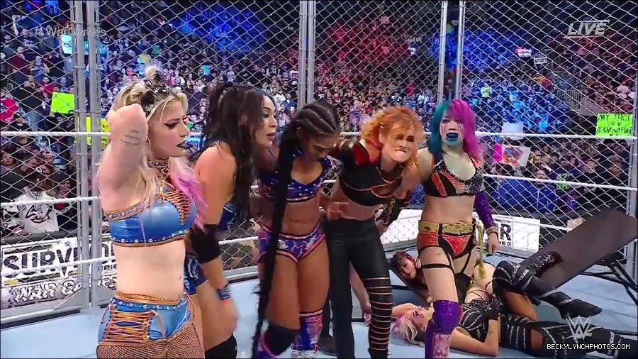 WWE_Survivor_Series_WarGames_2022_720p_WEB_h264-HEEL_mp4_003118058.jpg