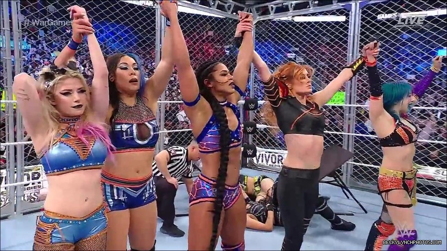WWE_Survivor_Series_WarGames_2022_720p_WEB_h264-HEEL_mp4_003120858.jpg