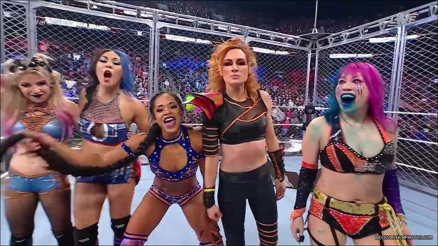 WWE_Survivor_Series_WarGames_2022_720p_WEB_h264-HEEL_mp4_003181558.jpg