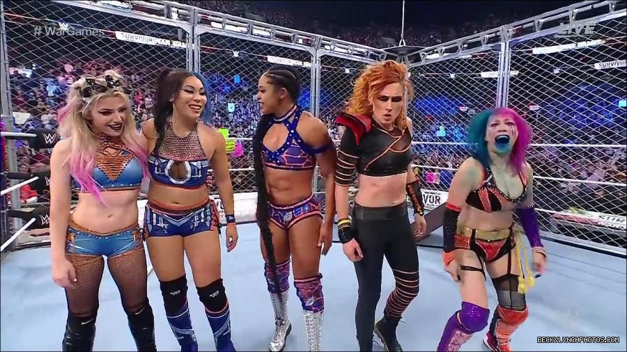 WWE_Survivor_Series_WarGames_2022_720p_WEB_h264-HEEL_mp4_003186758.jpg