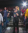 WWE_Monday_Night_Raw_2022_11_28_720p_HDTV_x264-NWCHD_mp4_000581147.jpg