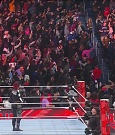 WWE_Monday_Night_Raw_2022_12_05_720p_HDTV_x264-NWCHD_mp4_001735129.jpg