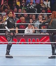 WWE_Monday_Night_Raw_2022_12_05_720p_HDTV_x264-NWCHD_mp4_001787981.jpg