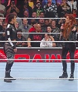 WWE_Monday_Night_Raw_2022_12_05_720p_HDTV_x264-NWCHD_mp4_001791185.jpg