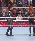 WWE_Monday_Night_Raw_2022_12_05_720p_HDTV_x264-NWCHD_mp4_001799993.jpg