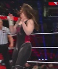 WWE_Monday_Night_Raw_2022_12_05_720p_HDTV_x264-NWCHD_mp4_006779964.jpg