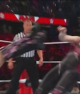 WWE_Monday_Night_Raw_2022_12_05_720p_HDTV_x264-NWCHD_mp4_006780364.jpg