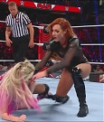 WWE_Monday_Night_Raw_2022_12_05_720p_HDTV_x264-NWCHD_mp4_006807191.jpg