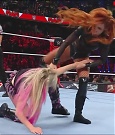 WWE_Monday_Night_Raw_2022_12_05_720p_HDTV_x264-NWCHD_mp4_006807992.jpg