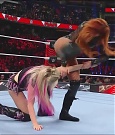 WWE_Monday_Night_Raw_2022_12_05_720p_HDTV_x264-NWCHD_mp4_006808392.jpg