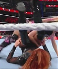 WWE_Monday_Night_Raw_2022_12_05_720p_HDTV_x264-NWCHD_mp4_006810394.jpg