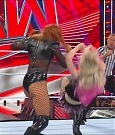 WWE_Monday_Night_Raw_2022_12_05_720p_HDTV_x264-NWCHD_mp4_006814398.jpg