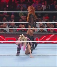 WWE_Monday_Night_Raw_2022_12_05_720p_HDTV_x264-NWCHD_mp4_006838422.jpg