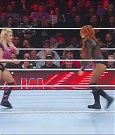 WWE_Monday_Night_Raw_2022_12_05_720p_HDTV_x264-NWCHD_mp4_006846430.jpg
