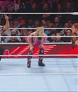 WWE_Monday_Night_Raw_2022_12_05_720p_HDTV_x264-NWCHD_mp4_006858042.jpg