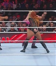 WWE_Monday_Night_Raw_2022_12_05_720p_HDTV_x264-NWCHD_mp4_006858843.jpg