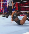 WWE_Monday_Night_Raw_2022_12_05_720p_HDTV_x264-NWCHD_mp4_006862046.jpg