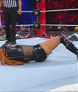 WWE_Monday_Night_Raw_2022_12_05_720p_HDTV_x264-NWCHD_mp4_006862847.jpg