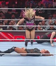 WWE_Monday_Night_Raw_2022_12_05_720p_HDTV_x264-NWCHD_mp4_006871255.jpg
