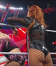 WWE_Monday_Night_Raw_2022_12_05_720p_HDTV_x264-NWCHD_mp4_006949834.jpg