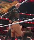 WWE_Monday_Night_Raw_2022_12_05_720p_HDTV_x264-NWCHD_mp4_007107592.jpg