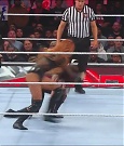 WWE_Monday_Night_Raw_2022_12_05_720p_HDTV_x264-NWCHD_mp4_007108393.jpg