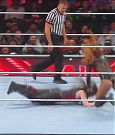 WWE_Monday_Night_Raw_2022_12_05_720p_HDTV_x264-NWCHD_mp4_007109194.jpg