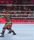 WWE_Monday_Night_Raw_2022_12_05_720p_HDTV_x264-NWCHD_mp4_007113598.jpg