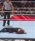 WWE_Monday_Night_Raw_2022_12_05_720p_HDTV_x264-NWCHD_mp4_007120405.jpg