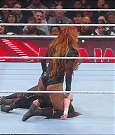 WWE_Monday_Night_Raw_2022_12_05_720p_HDTV_x264-NWCHD_mp4_007146030.jpg