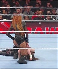 WWE_Monday_Night_Raw_2022_12_05_720p_HDTV_x264-NWCHD_mp4_007146831.jpg