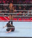 WWE_Monday_Night_Raw_2022_12_05_720p_HDTV_x264-NWCHD_mp4_007154038.jpg